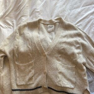 Abercrombie & Fitch Cream Cardigan Sweater